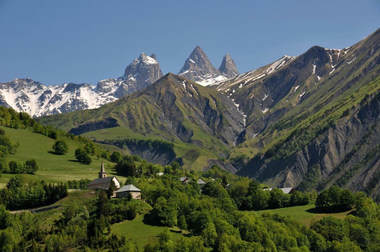 Gite Du Cafe Truchet Saint-Pancrace  Buitenkant foto